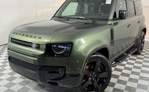 2026 Land Rover Defender 110 SE
