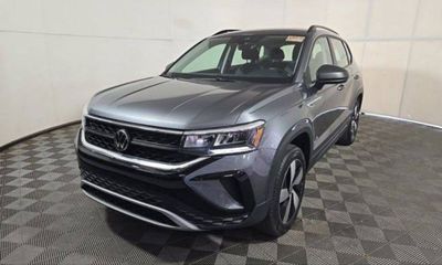 2024 Volkswagen Taos 4Motion S
