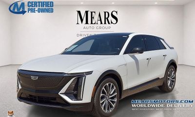 2024 Cadillac Lyriq Sport 3