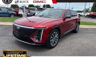 2024 Cadillac Lyriq Sport 1