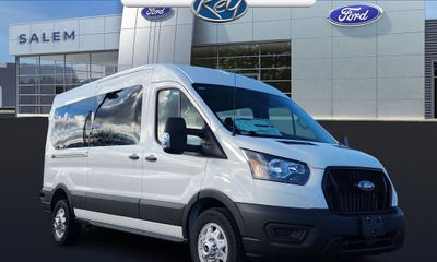 2024 Ford Transit Medium Roof