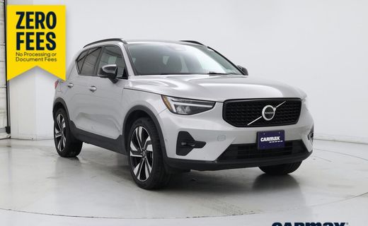 2023 Volvo XC40 Plus Dark