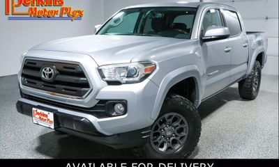2017 Toyota Tacoma SR SR5 TRD