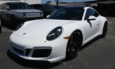 2018 Porsche 911