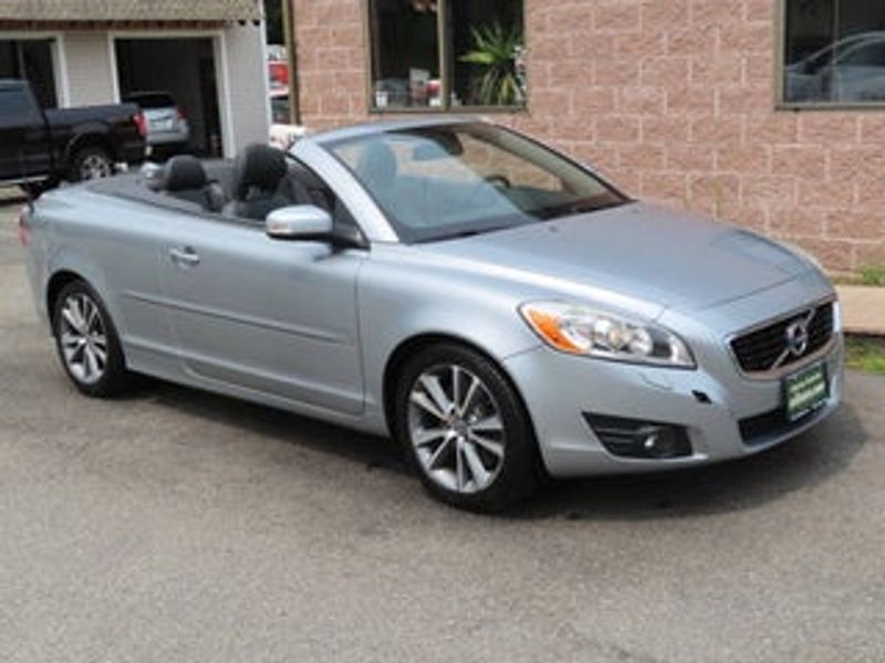 2012 Volvo C70 — a typically priced live listing