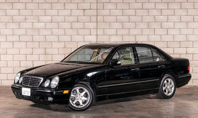2002 Mercedes-Benz E-Class E320