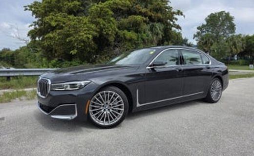2021 BMW 740I