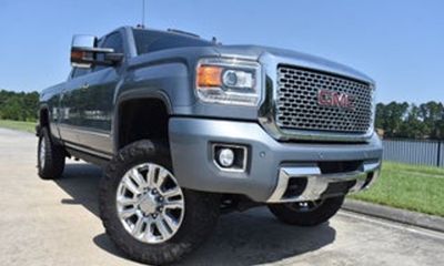 2016 GMC Sierra Denali