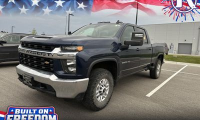 2021 Chevrolet Silverado LT
