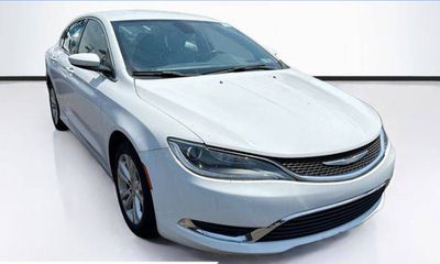 2016 Chrysler 200 Limited Sedan