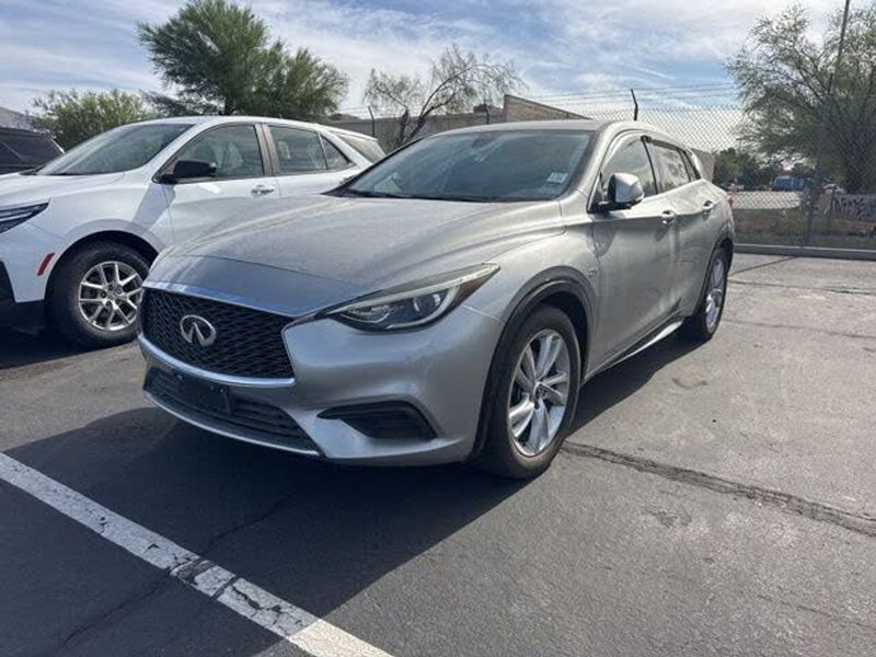 2019 Infiniti QX30 — a typically priced live listing
