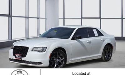 2021 Chrysler 300 Touring Limited
