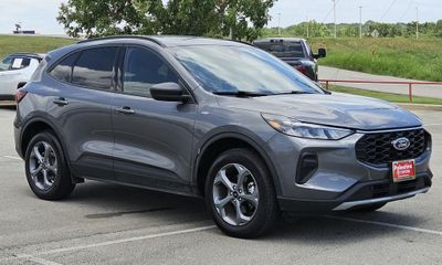 2025 Ford Escape ST Line