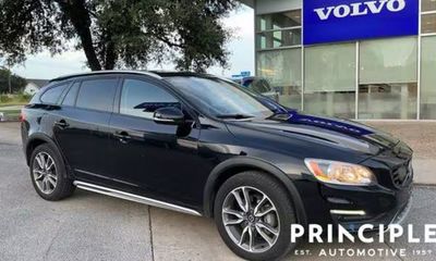 2018 Volvo V60CC Premier