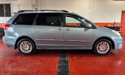 2008 Toyota Sienna XLE