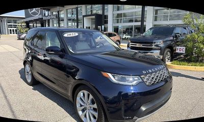 2022 Land Rover Discovery S