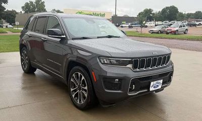 2022 Jeep Grand Cherokee Overland