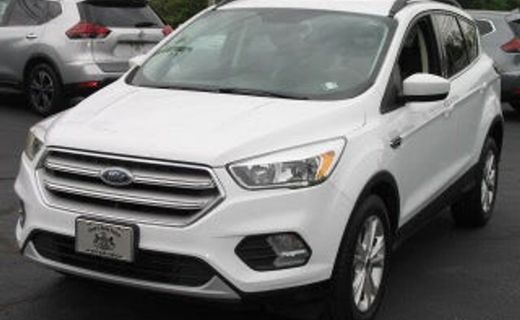 2020 Ford Escape SE