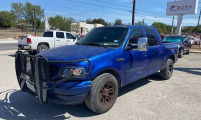 2002 Ford F-150 XLT