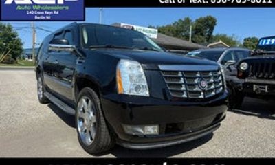 2011 Cadillac Escalade Luxury