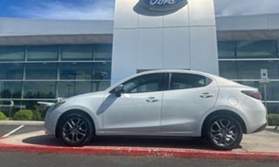 2019 Toyota Yaris L