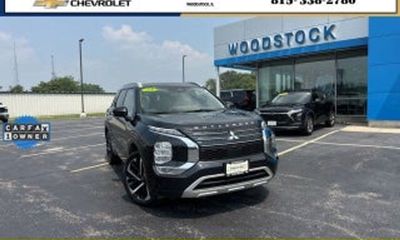 2024 Mitsubishi Outlander SE Black Edition