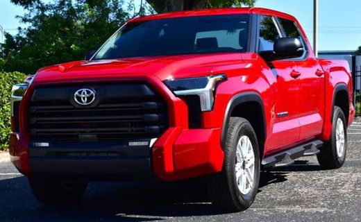 2025 Toyota Tundra SR5