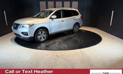 2019 Nissan Pathfinder S