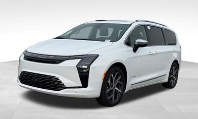 2027 Chrysler Pacifica Pinnacle
