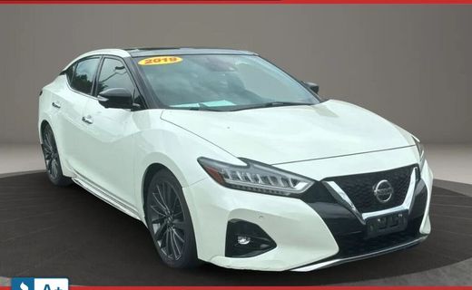 2019 Nissan Maxima S
