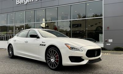 2024 Maserati Quattroporte Modena Ultima Q4