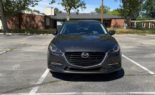 2018 Mazda MAZDA3 Grand Touring