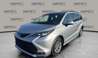 2024 Toyota Sienna XLE