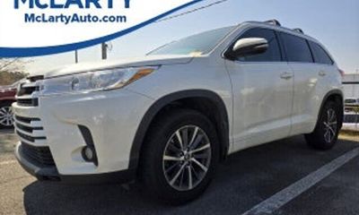 2020 Toyota Highlander XLE NAV