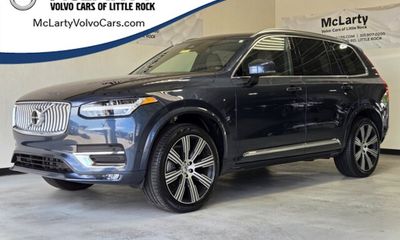 2024 Volvo XC90 Plus Bright