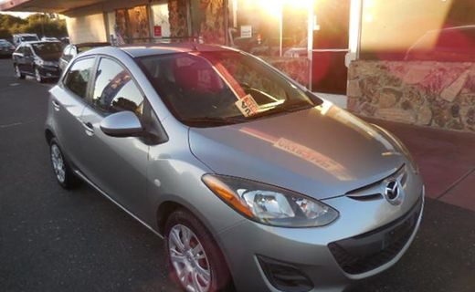 2013 Mazda MAZDA2