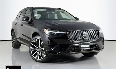 2026 Volvo XC60 Ultra Dark