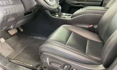 2019 Toyota Highlander SE XLE