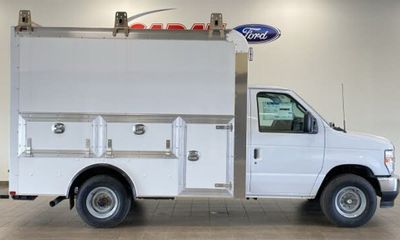2026 Ford E-350 Base