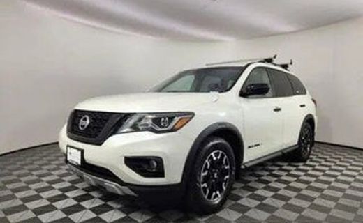 2020 Nissan Pathfinder SV