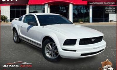 2003 Ford Mustang Deluxe