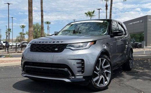 2025 Land Rover Discovery P300 Dyanmic SE