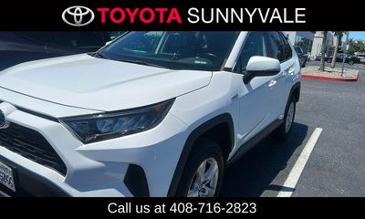 2021 Toyota RAV4 LE HV
