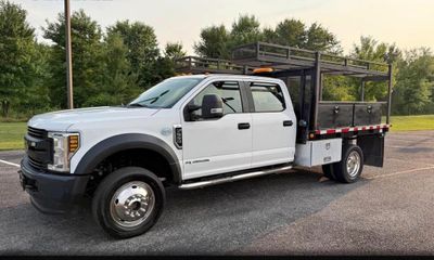 2018 Ford F-550 Super Duty Dual