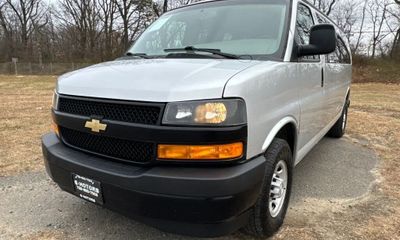 2020 Chevrolet Express LS EXT