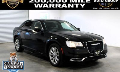 2023 Chrysler 300 Touring