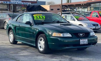 2000 Ford Mustang Base