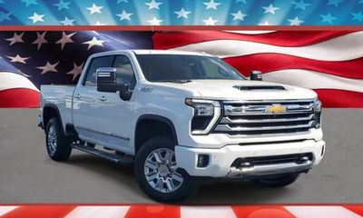 2024 Chevrolet Silverado HD High Country