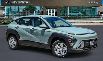 2027 Hyundai Kona SE