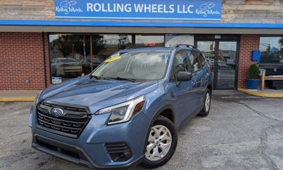 2023 Subaru Forester Base Plus ES